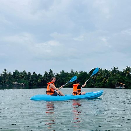Aki Luna Lagoon Resort Hikkaduwa Buitenkant foto