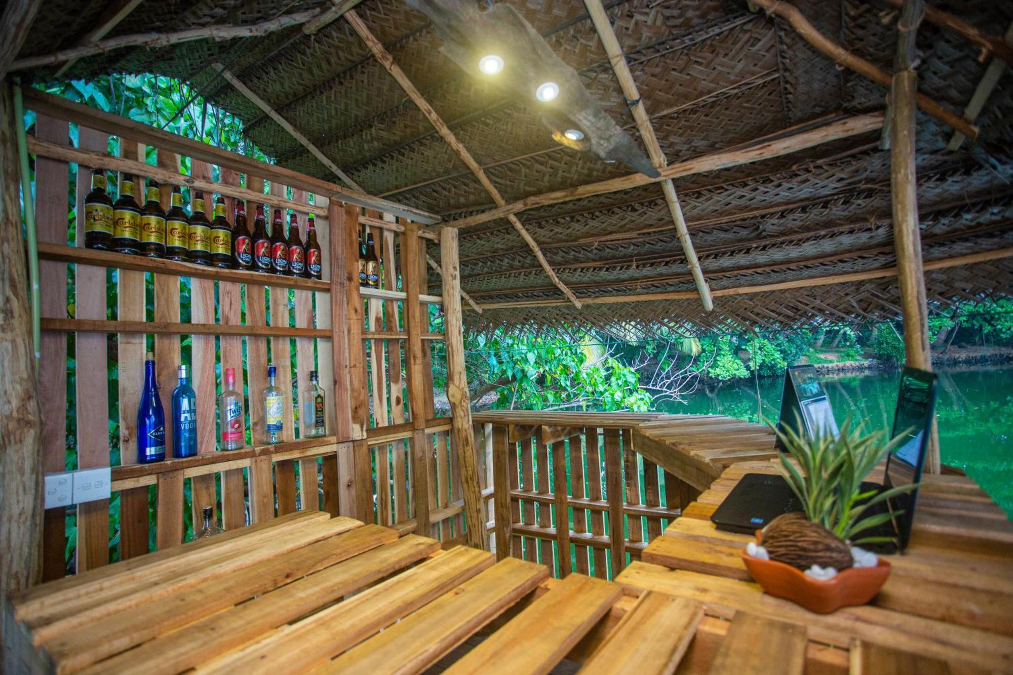 Aki Luna Lagoon Resort Hikkaduwa Buitenkant foto