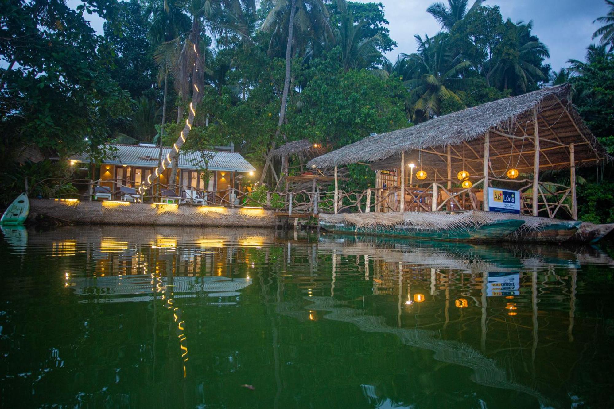 Aki Luna Lagoon Resort Hikkaduwa Buitenkant foto