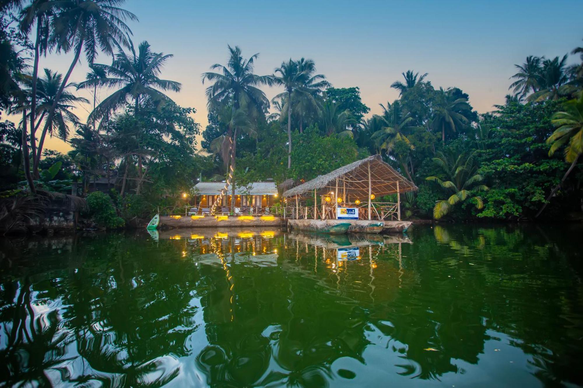 Aki Luna Lagoon Resort Hikkaduwa Buitenkant foto